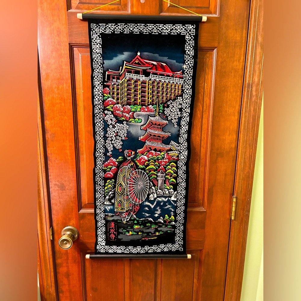 VTG Velvet Painted Japan geisha scroll hanging artwork. Unsigned